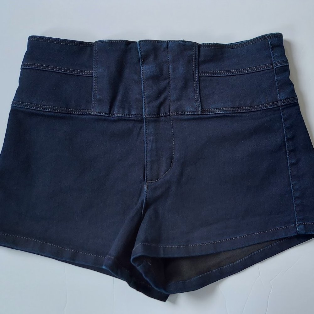 Refuge High Waisted Comfort Stretch Denim Shorts Size 8